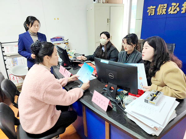 岳池縣市場監(jiān)管局聯(lián)合縣司法局開展“3·15”國際消費(fèi)者權(quán)益日法律咨詢活動(dòng)